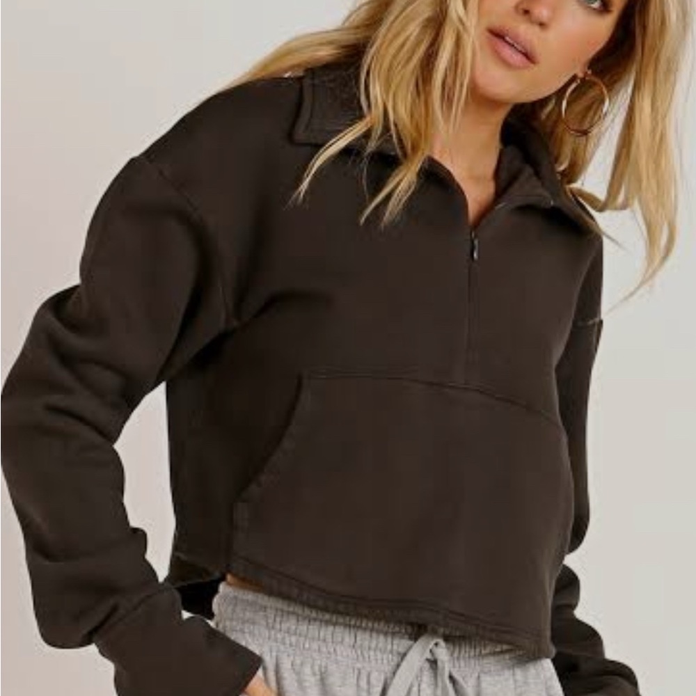 Joah Brown Black Cropped Sweatshirt